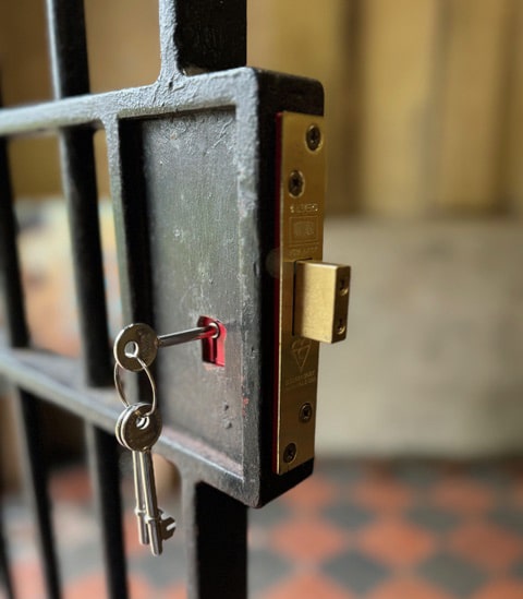 Commercial locksmiths in S Yorks and N Lincs 